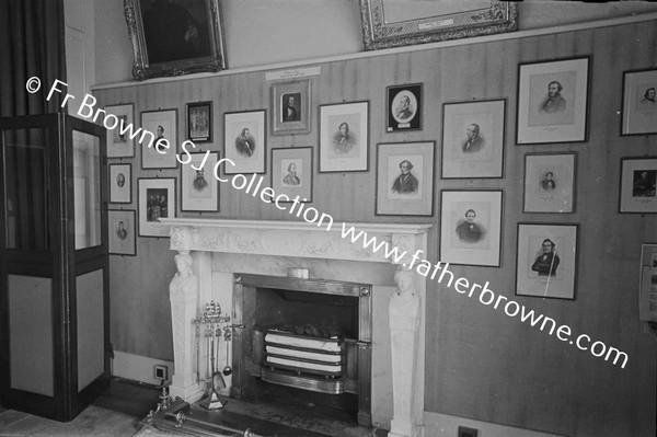 ARAS AN UACHTARAIN PORTRAITS YOUNG IRELANDERS (DR MURRAY FIREPLACE)